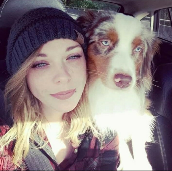 Meet your Posher, Tiffany - Picture 1 of 1